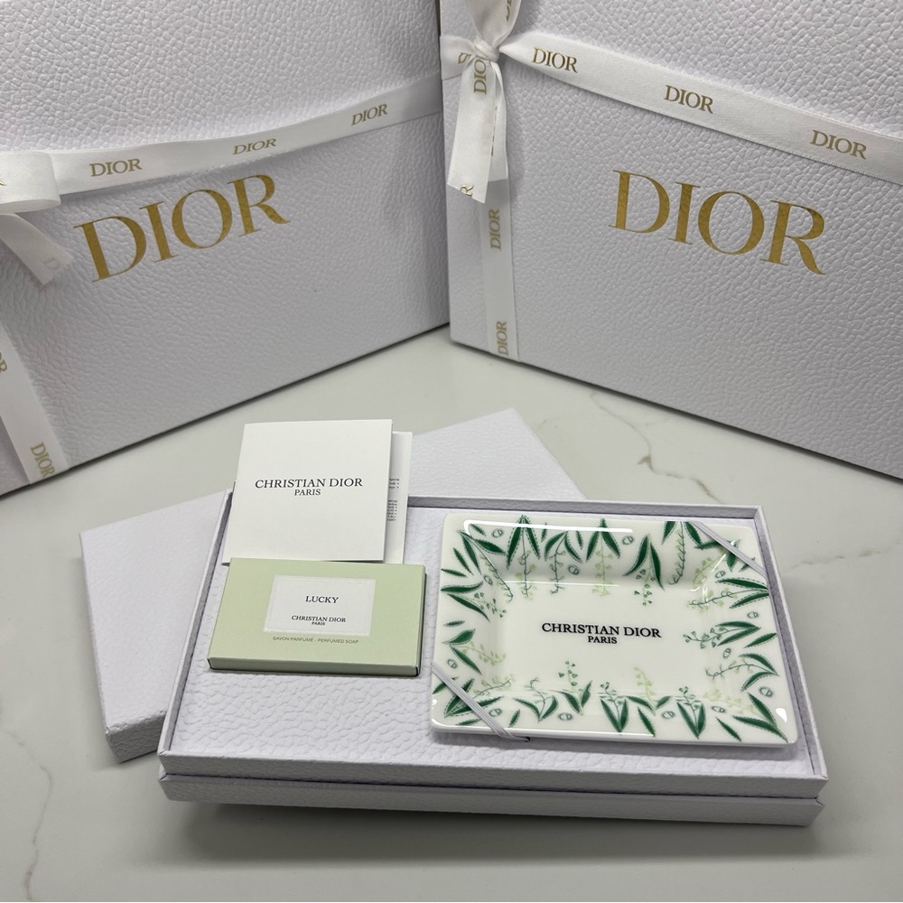 Dior Gift Set - Picture 4 of 4